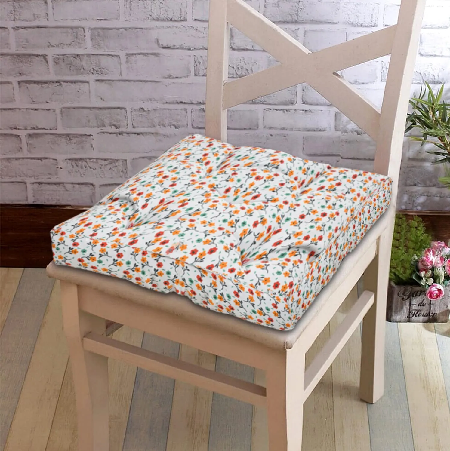 Kuber Industries Flower Printed Microfiber Square Chair Pad Seat Cushion for Rocking Chair, Office Chair, Dinning Chair, Indoor/Outdoor, 18 * 18 Inch- Pack of 4 (White)-49LUG267