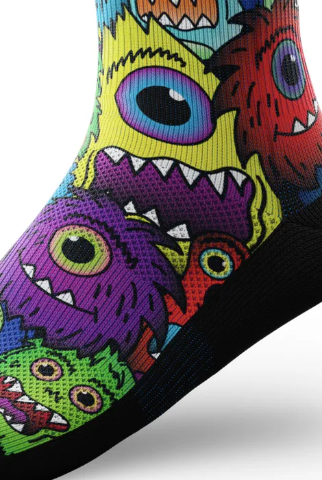 OUTWAY MONSTROSITY CREW SOCKS